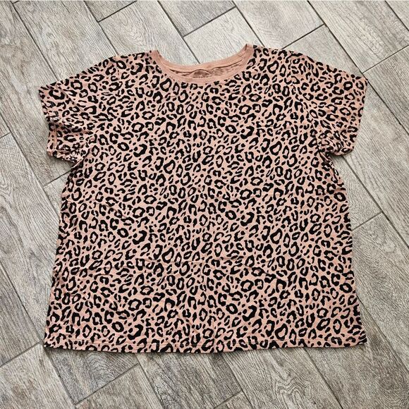 Torrid Brown and Black Cheetah Print Short Sleeve Shirt Size 3 - Picture 1 of 6